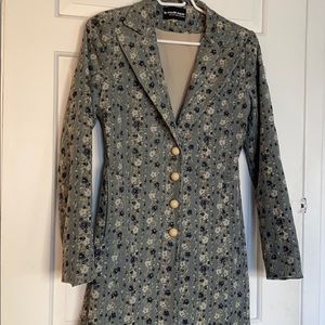Beautiful vintage flowery coat